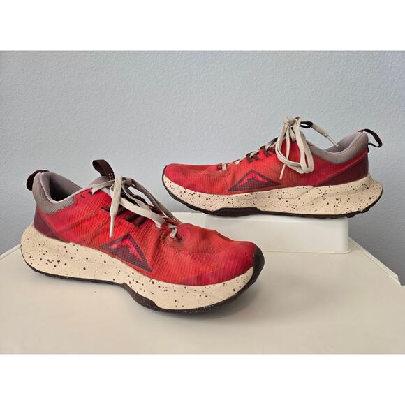Nike Juniper Trail Men's 10 Red/Brown Speckled Midsole Trail Running Shoes Comfy - Picture 2 of 8